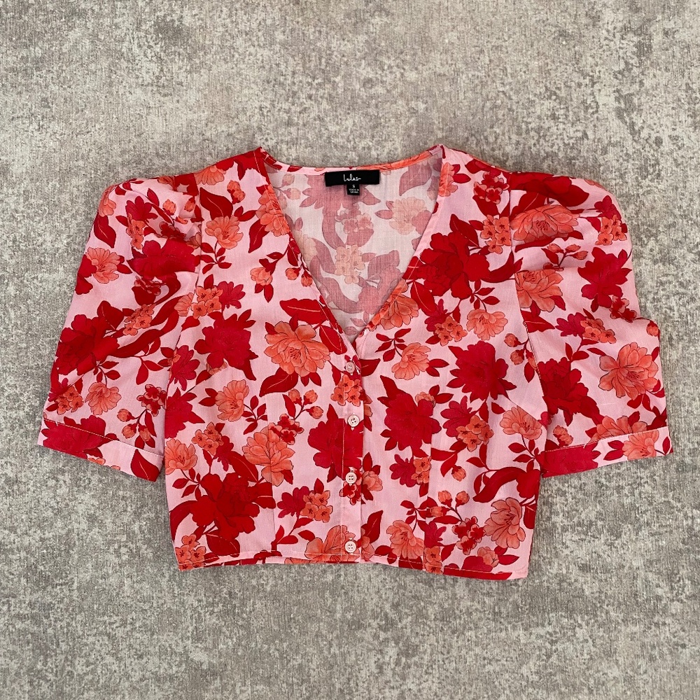 Lulu's Floral Button Up Crop Top (S)